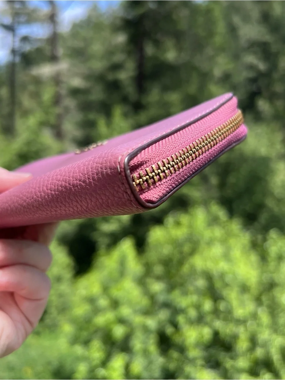COACH Leather Wallet Purple/Pink Pebble Leather w Gold Hardware Wallet AUTHENTIC